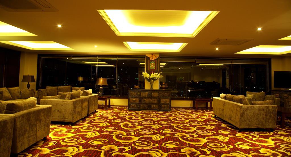 Ariya Hotel 팀부 외부 사진