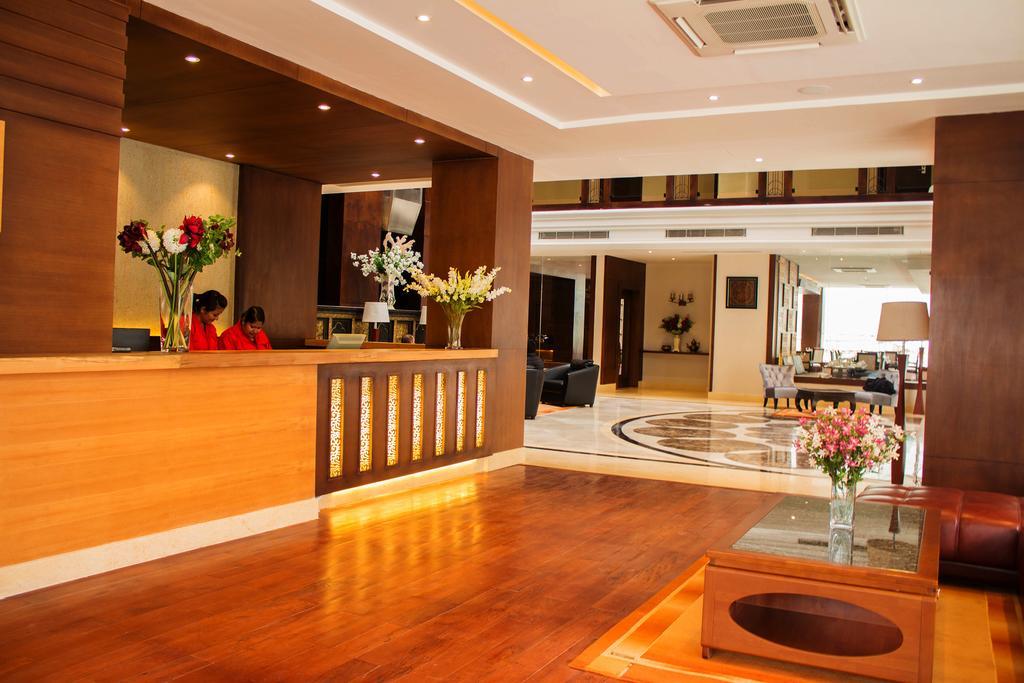 Ariya Hotel 팀부 외부 사진