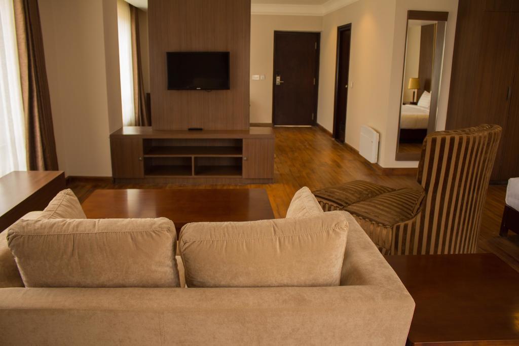 Ariya Hotel 팀부 객실 사진