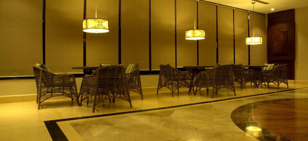 Ariya Hotel 팀부 외부 사진