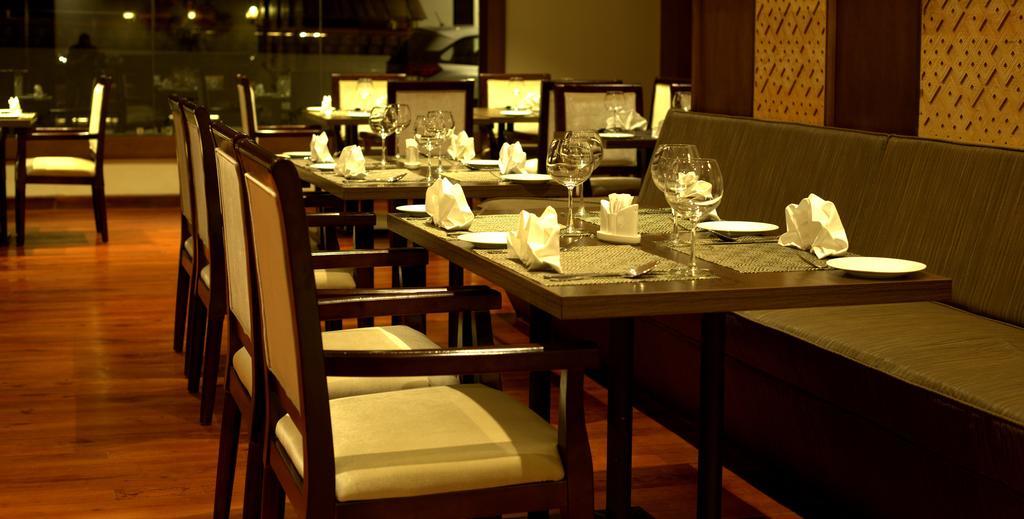 Ariya Hotel 팀부 외부 사진