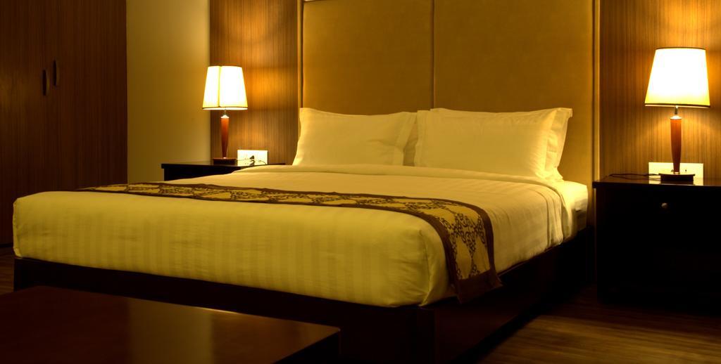 Ariya Hotel 팀부 외부 사진
