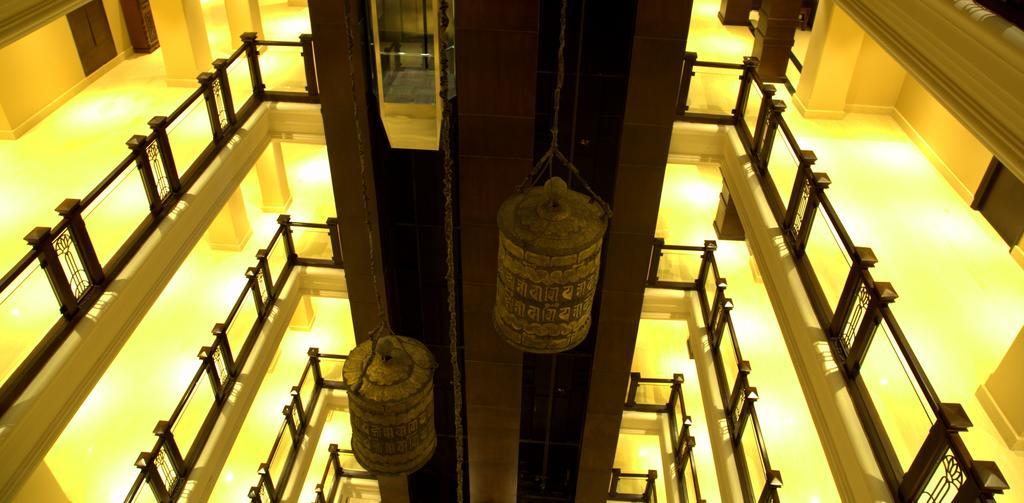 Ariya Hotel 팀부 외부 사진