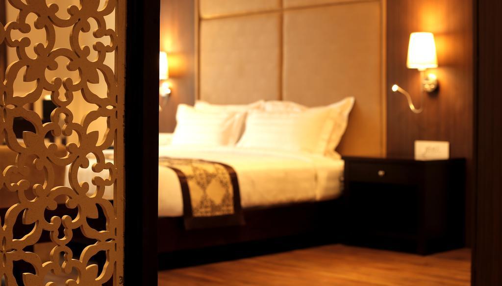 Ariya Hotel 팀부 외부 사진